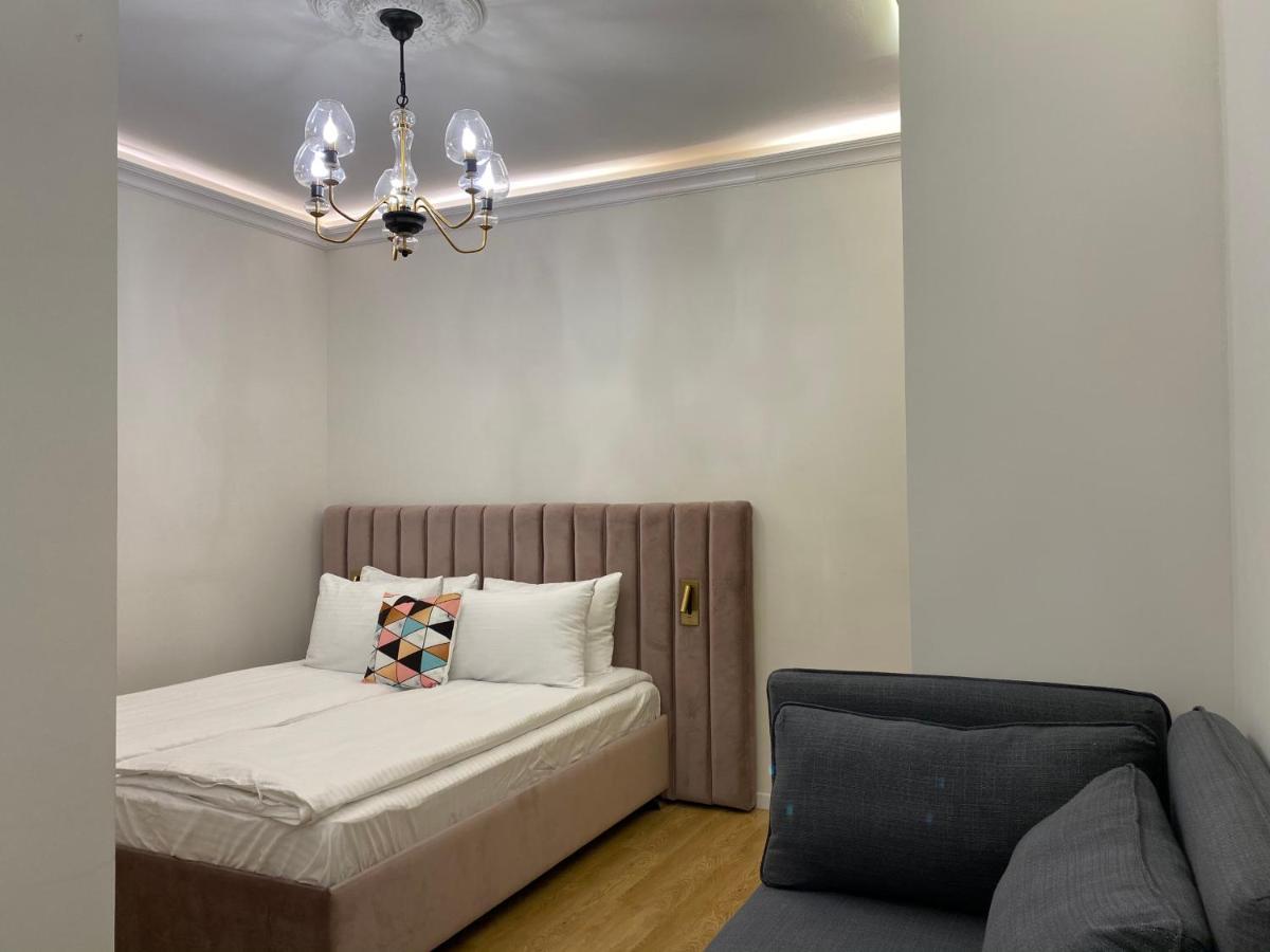 Rothschild Room Petach Tikva Екстер'єр фото
